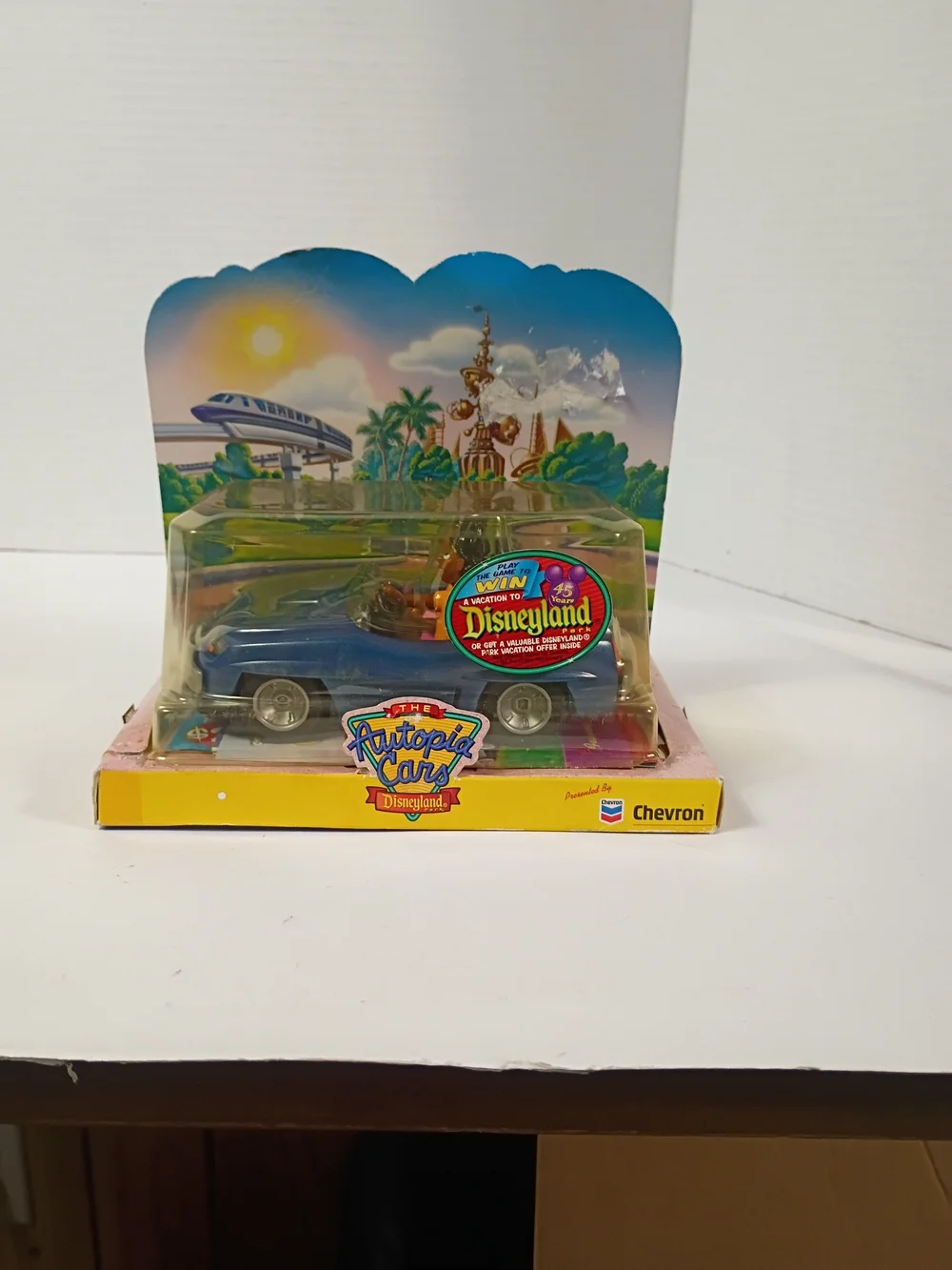 The Chevron Cars Autopia Cars Disneyland Retired - Stickers & Postcard 2000